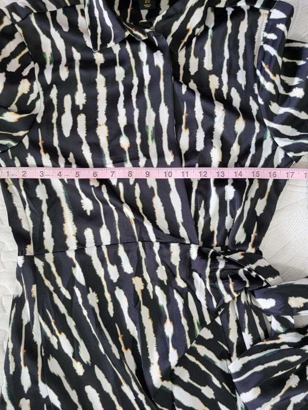 House Of Harlow 1960 X Revolve Satin Wrap Dress Long Sleeve Black White Medium - Picture 11 of 12